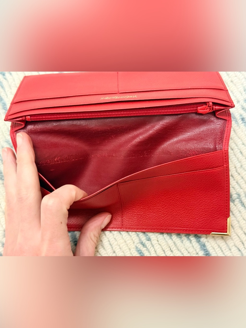 YSL Vintage 80’s Old Money Quiet Luxury Red Pebbled Leather Wallet W/ Crossbody - Picture 13 of 16